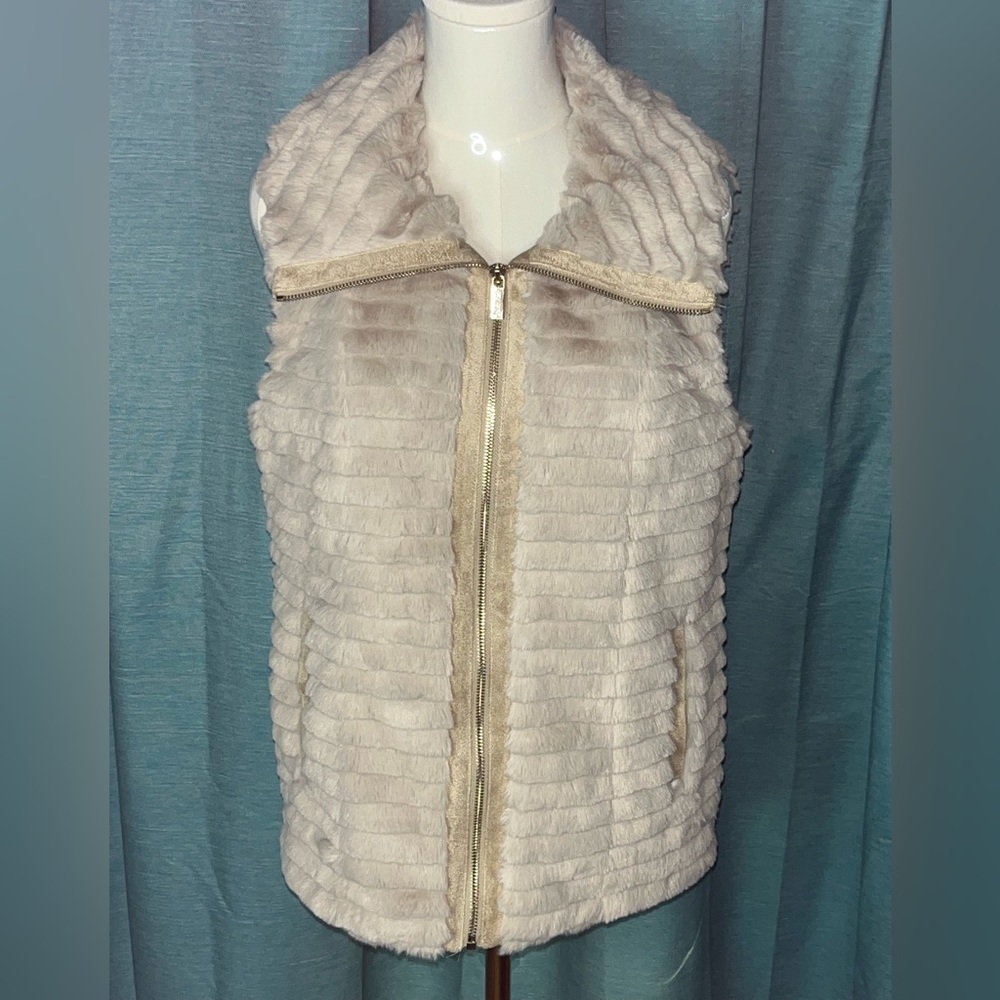 CALVIN KLEIN Women’s Faux Fur Vest Size Small